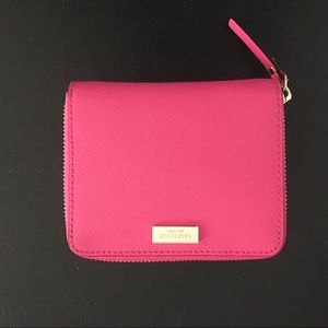 Kate Spade Darci Wallet in Radish